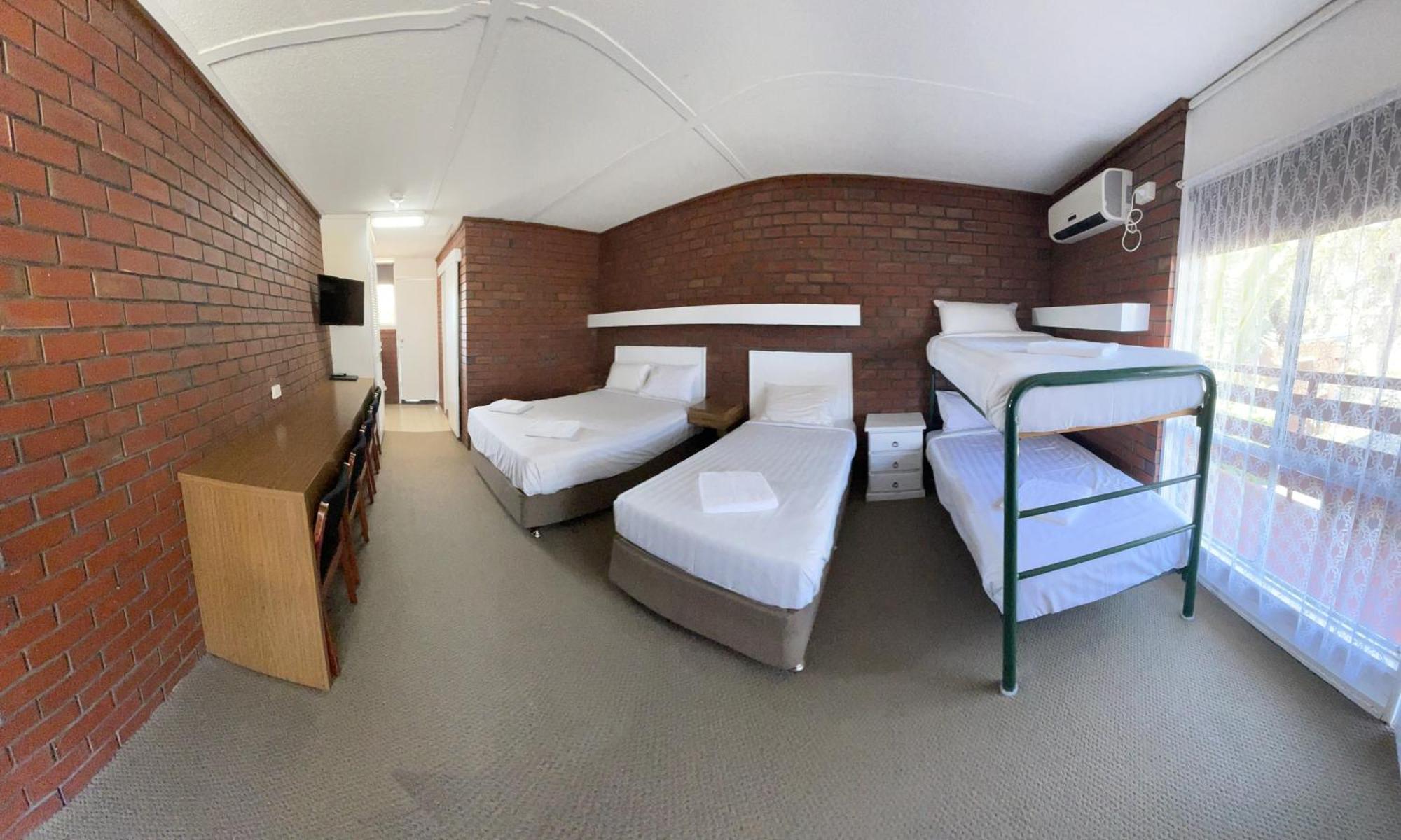 Mid City Plantation Motel 밀두라 외부 사진