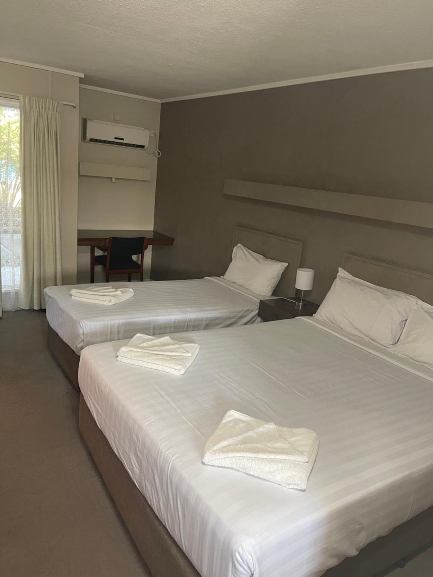 Mid City Plantation Motel 밀두라 외부 사진