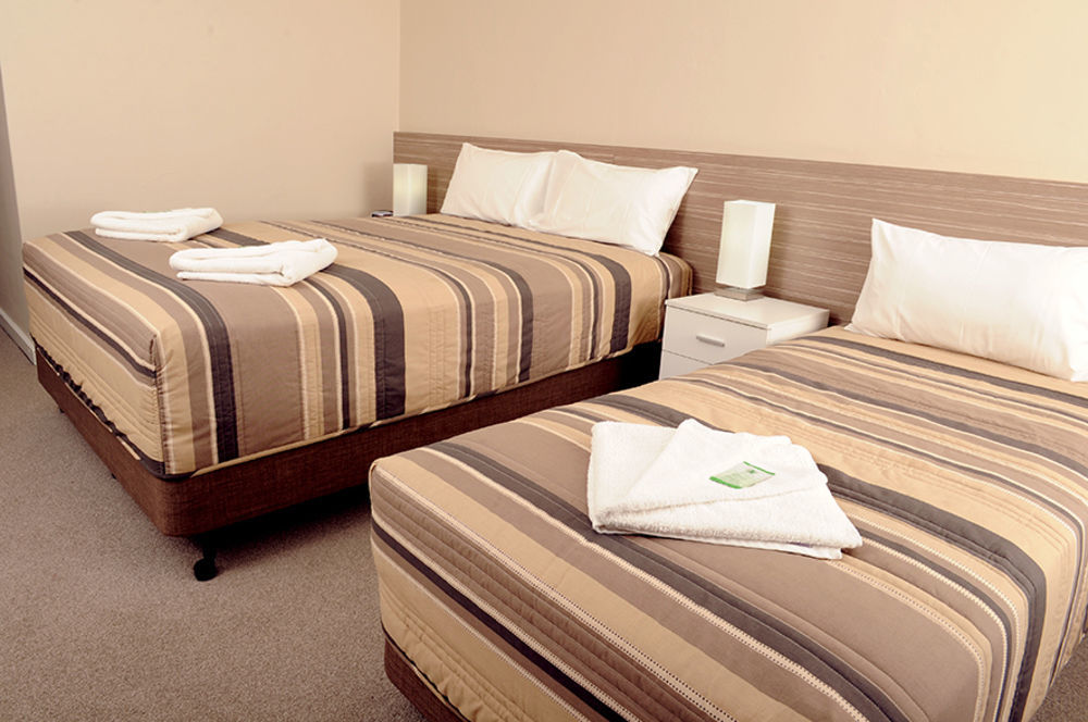 Mid City Plantation Motel 밀두라 외부 사진