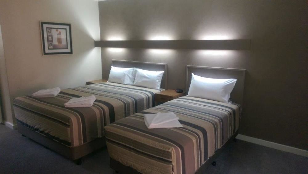 Mid City Plantation Motel 밀두라 외부 사진