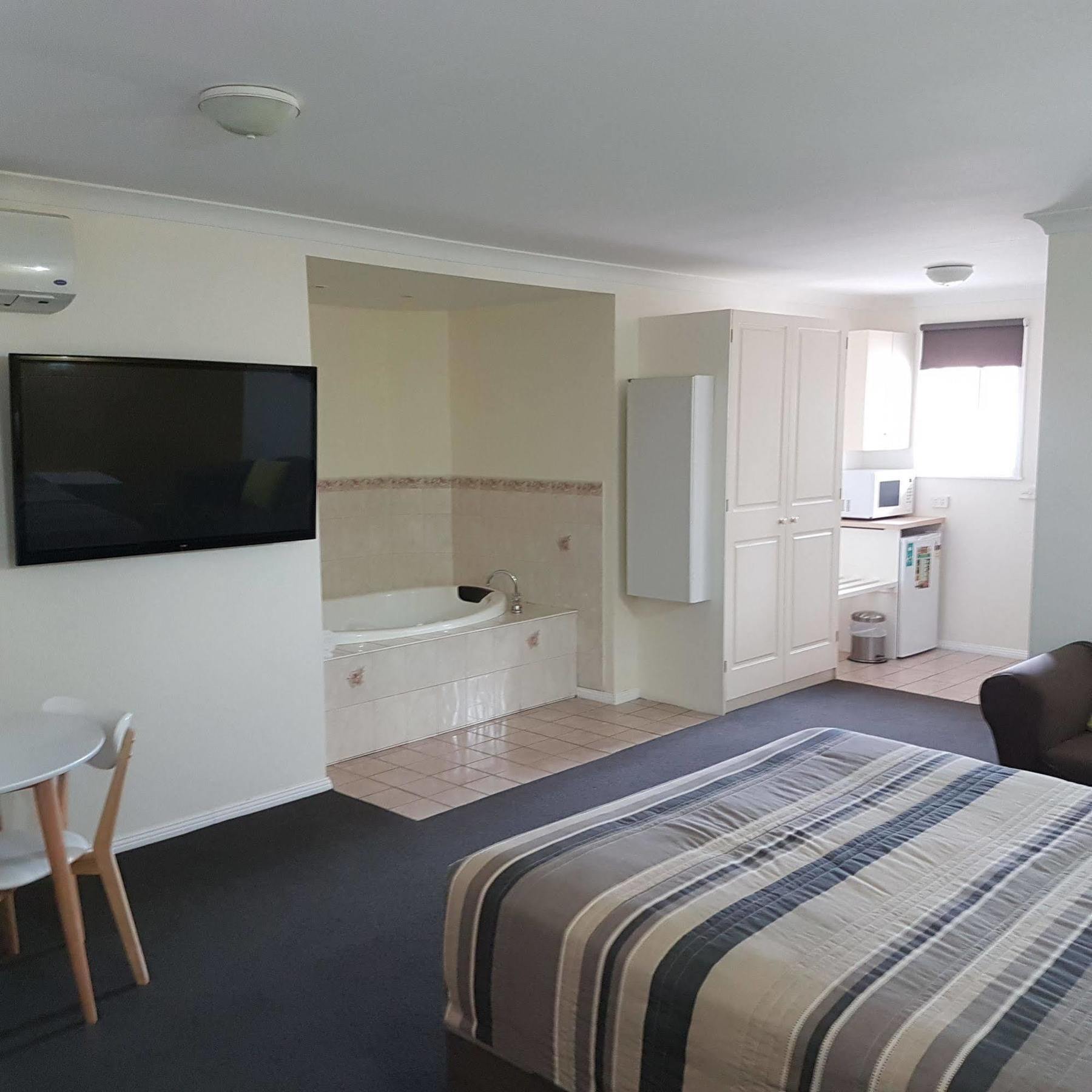Mid City Plantation Motel 밀두라 외부 사진