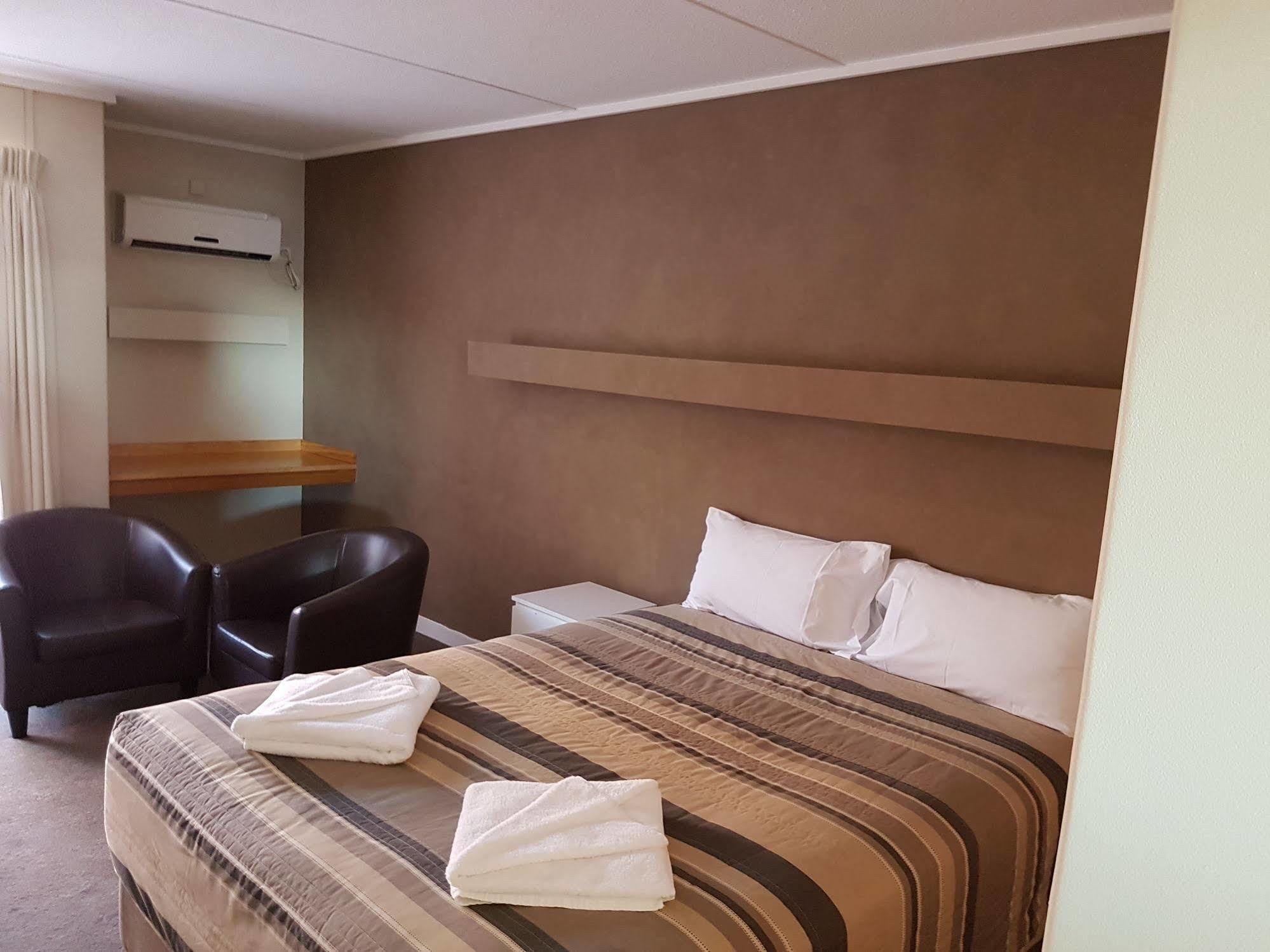 Mid City Plantation Motel 밀두라 외부 사진