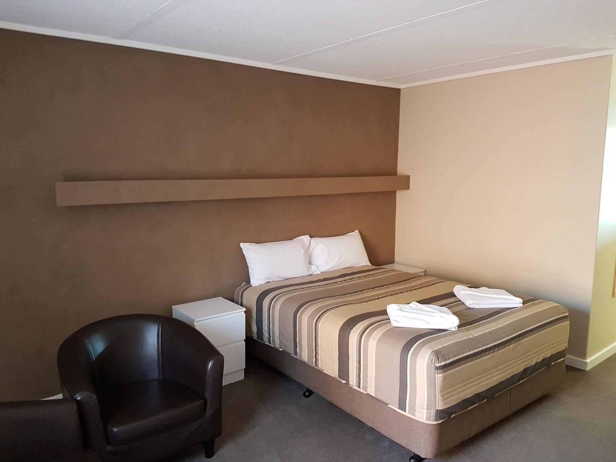 Mid City Plantation Motel 밀두라 외부 사진